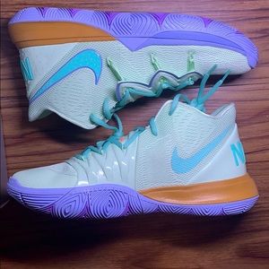 Kyrie 5 SBSP Squidward🗿